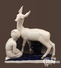 Скульптура "Золотая антилопа"